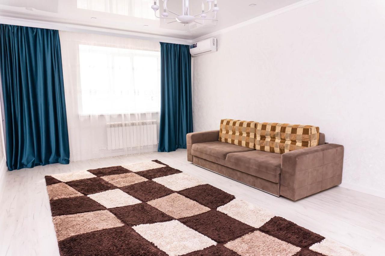 Апартаменты Актобе Люкс Aktobe Exterior photo