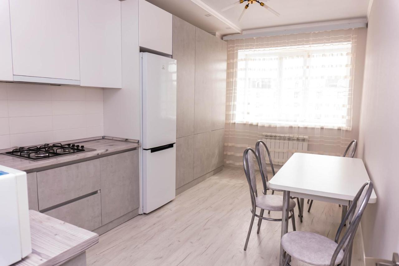 Апартаменты Актобе Люкс Aktobe Exterior photo